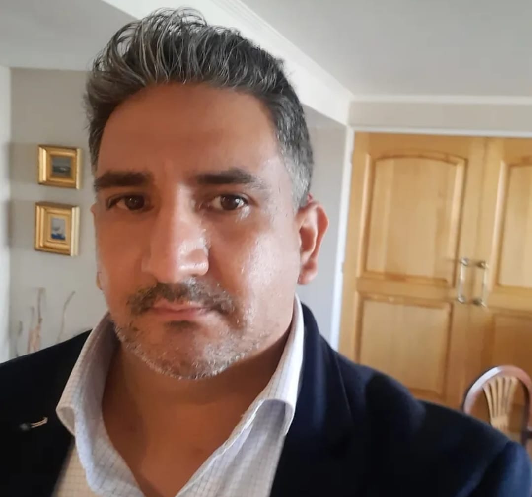 <b>Gustavo Navarrete Huerta</b> <br /><br /> <i>Contador General - Ingeniero en control de gestión</i> Asesor Especialista Contable